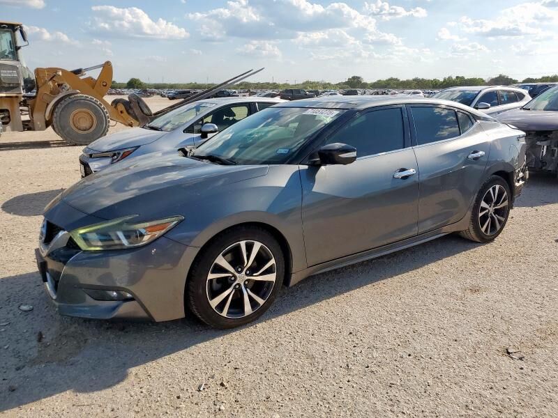 Nissan Maxima