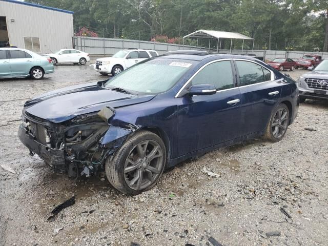 Nissan Maxima