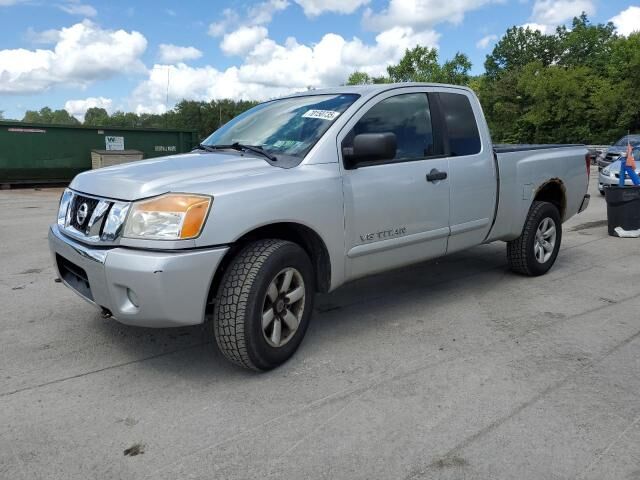 Nissan Titan