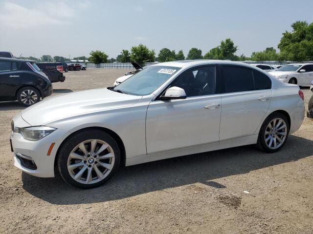 BMW 330i
