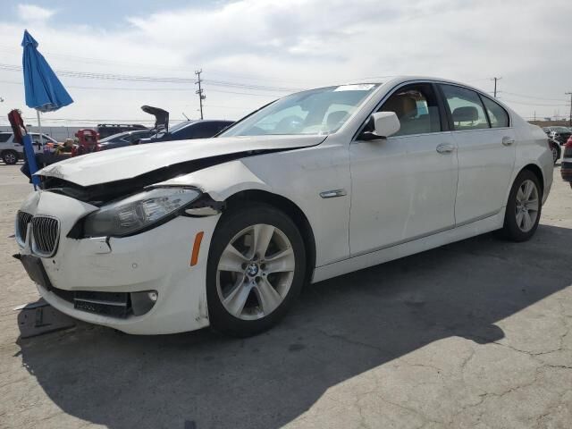 BMW 528i
