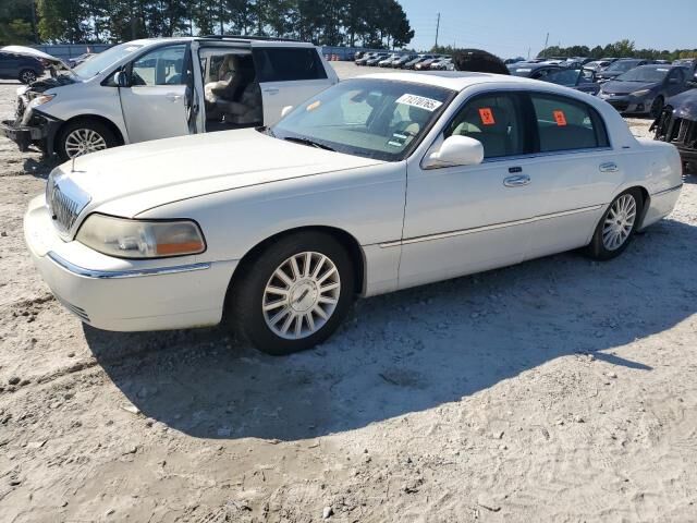 Lincoln Town Car