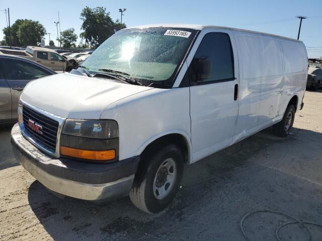 GMC Savana