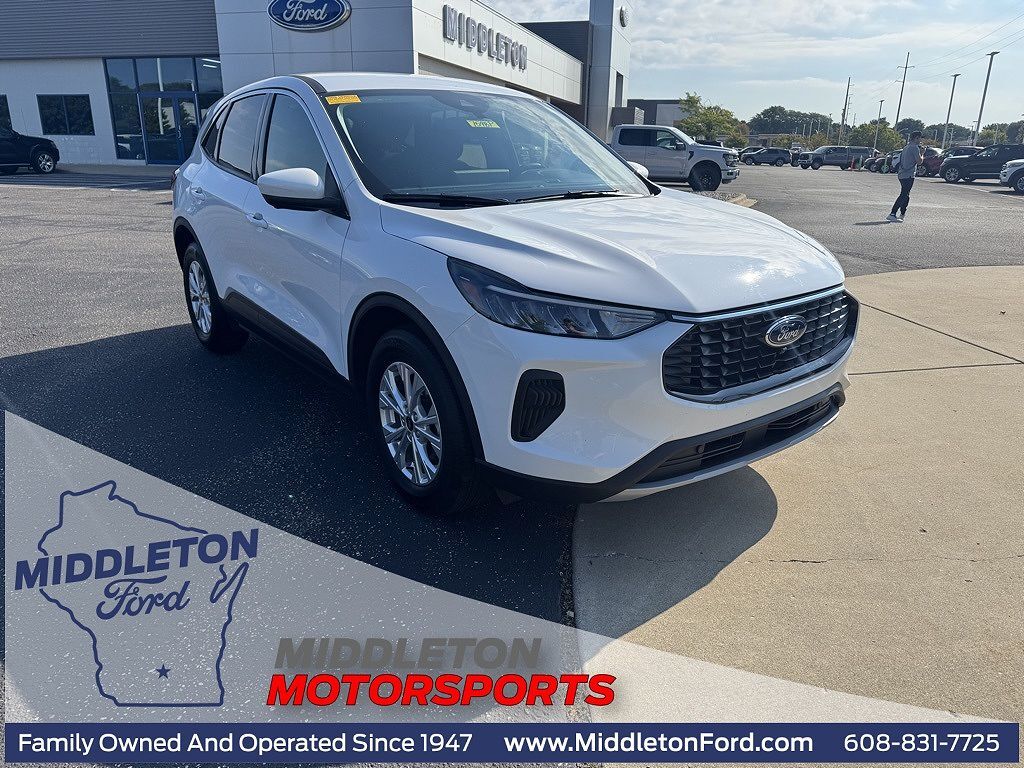 2023 FORD Escape