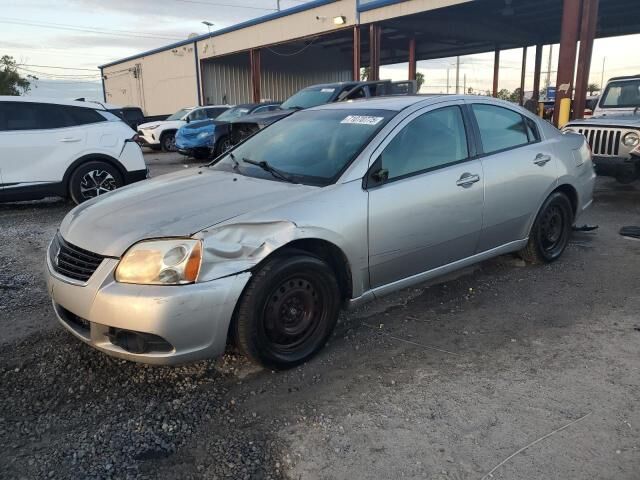 Mitsubishi Galant