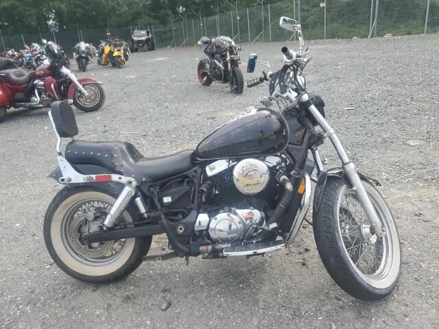 Honda VT1100C2 (SHADOW ACE)