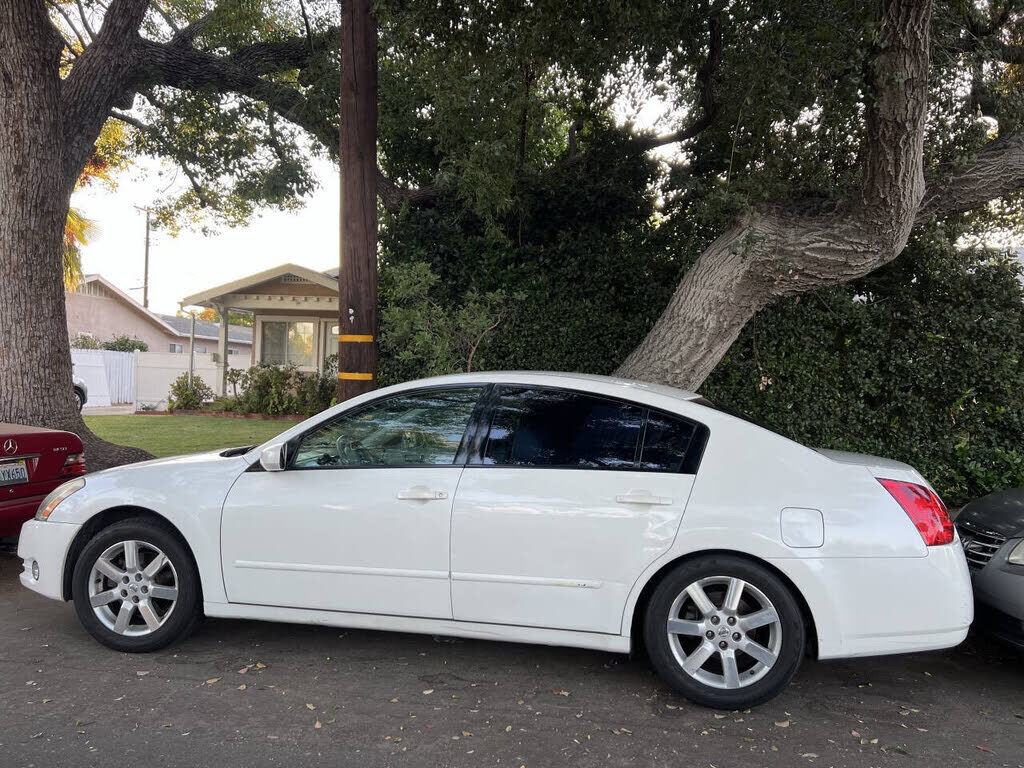 Nissan Maxima