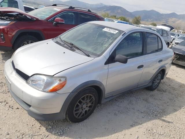 Toyota Echo