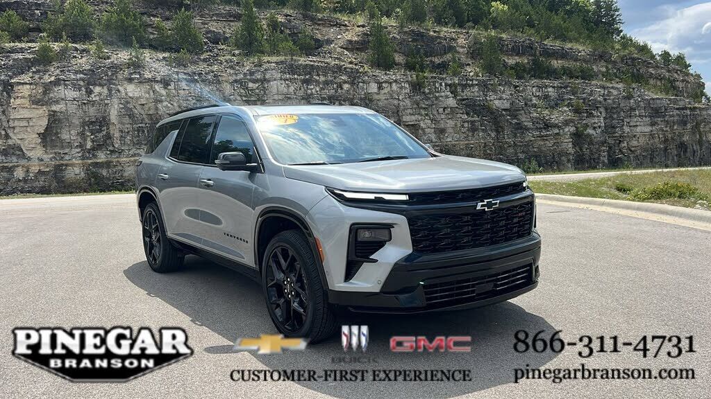 2024 CHEVROLET Traverse