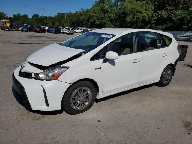 Toyota Prius V
