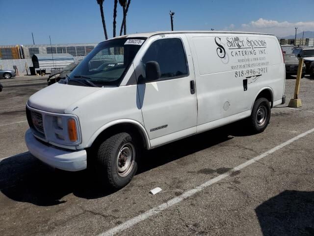 GMC Savana