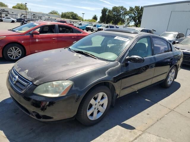 Nissan Altima