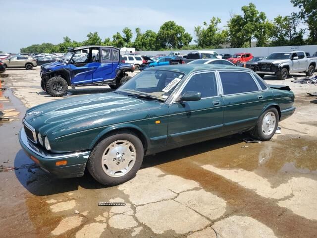Jaguar XJ6