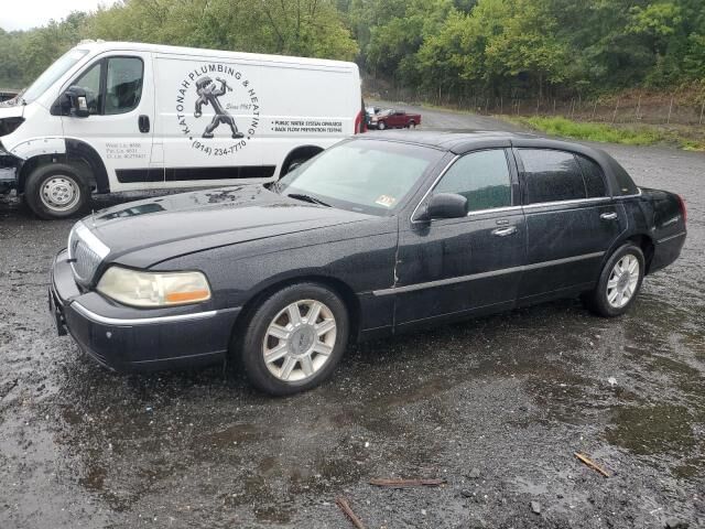 Lincoln Town Car
