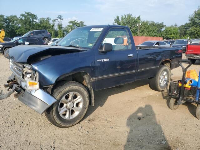 Toyota T100