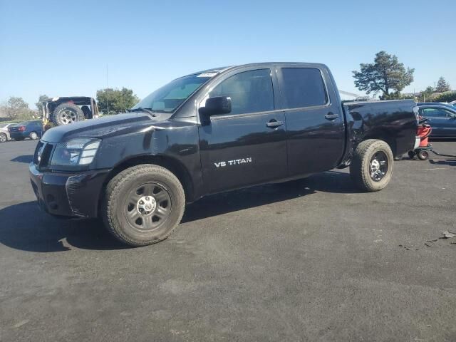 Nissan Titan