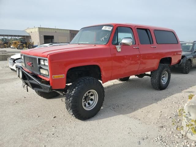GMC Suburban