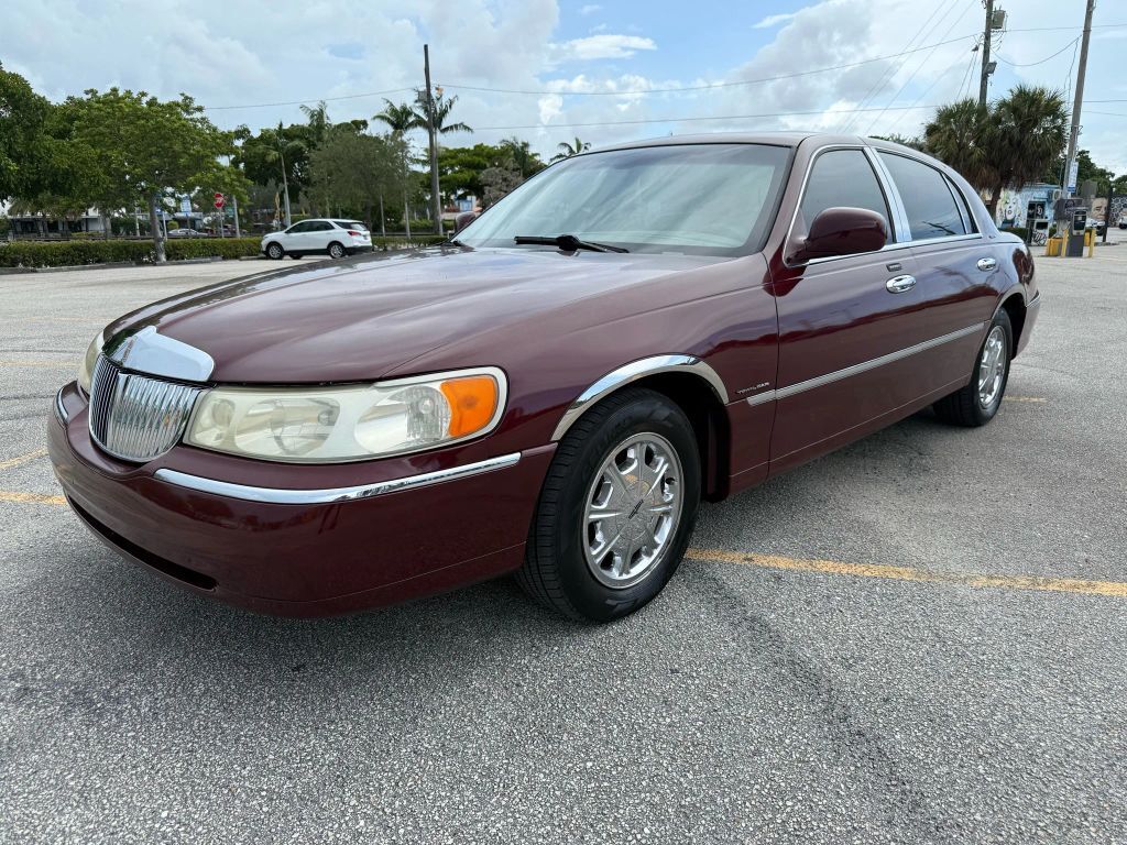 Lincoln Town Car