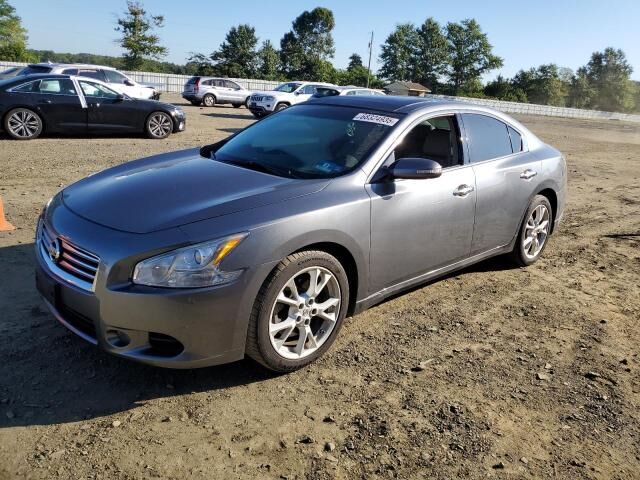 Nissan Maxima