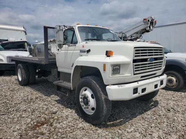 Ford F-700