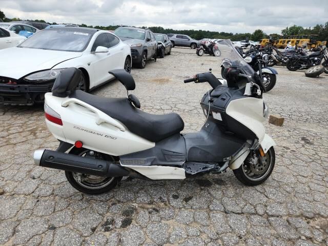 Suzuki AN650