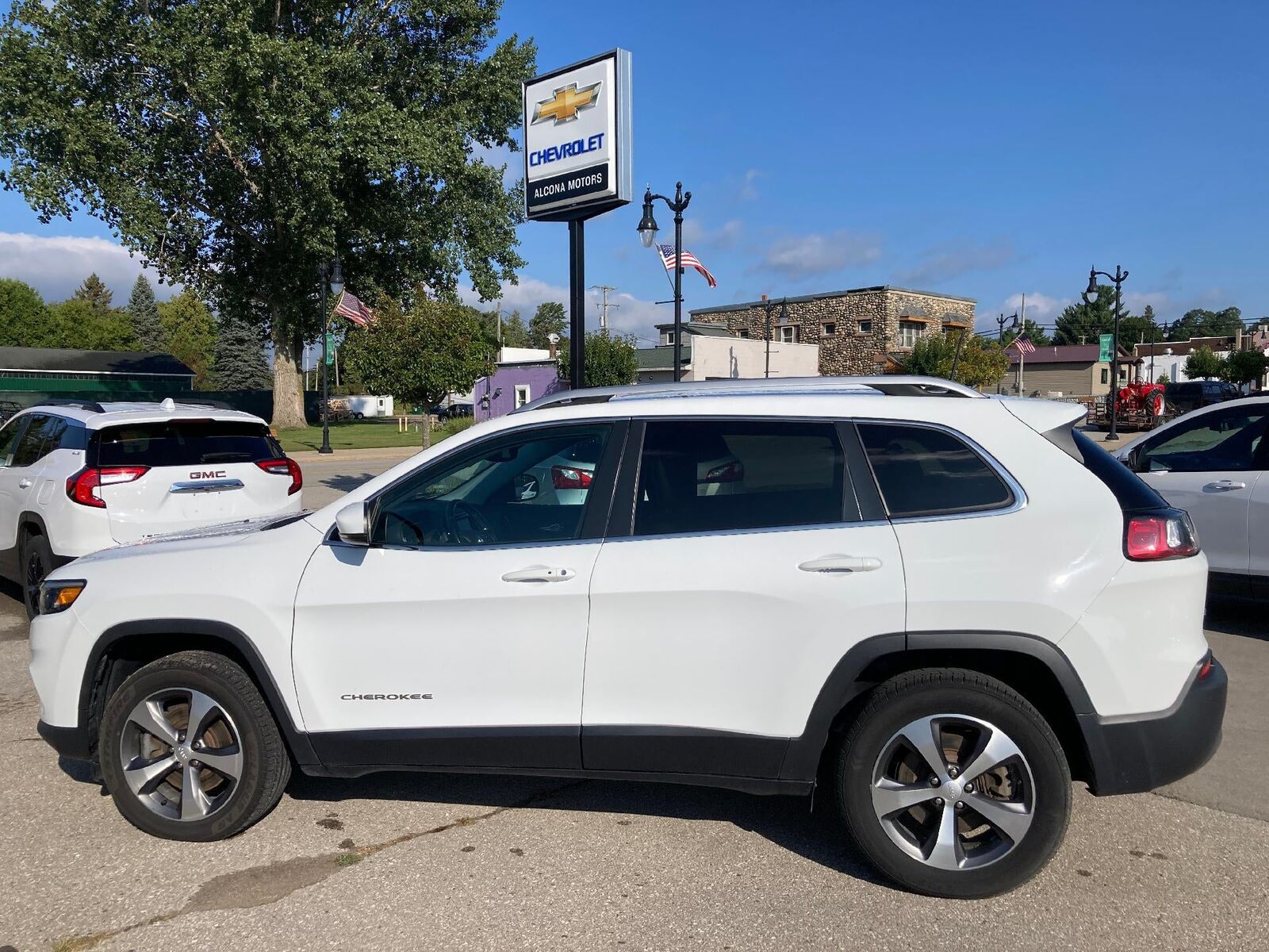 2020 JEEP Cherokee