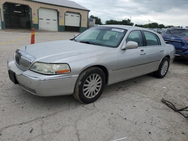 Lincoln Town Car