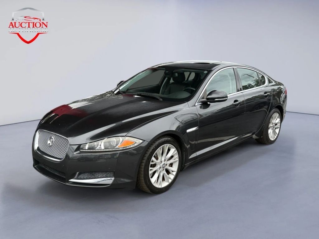 Jaguar XF