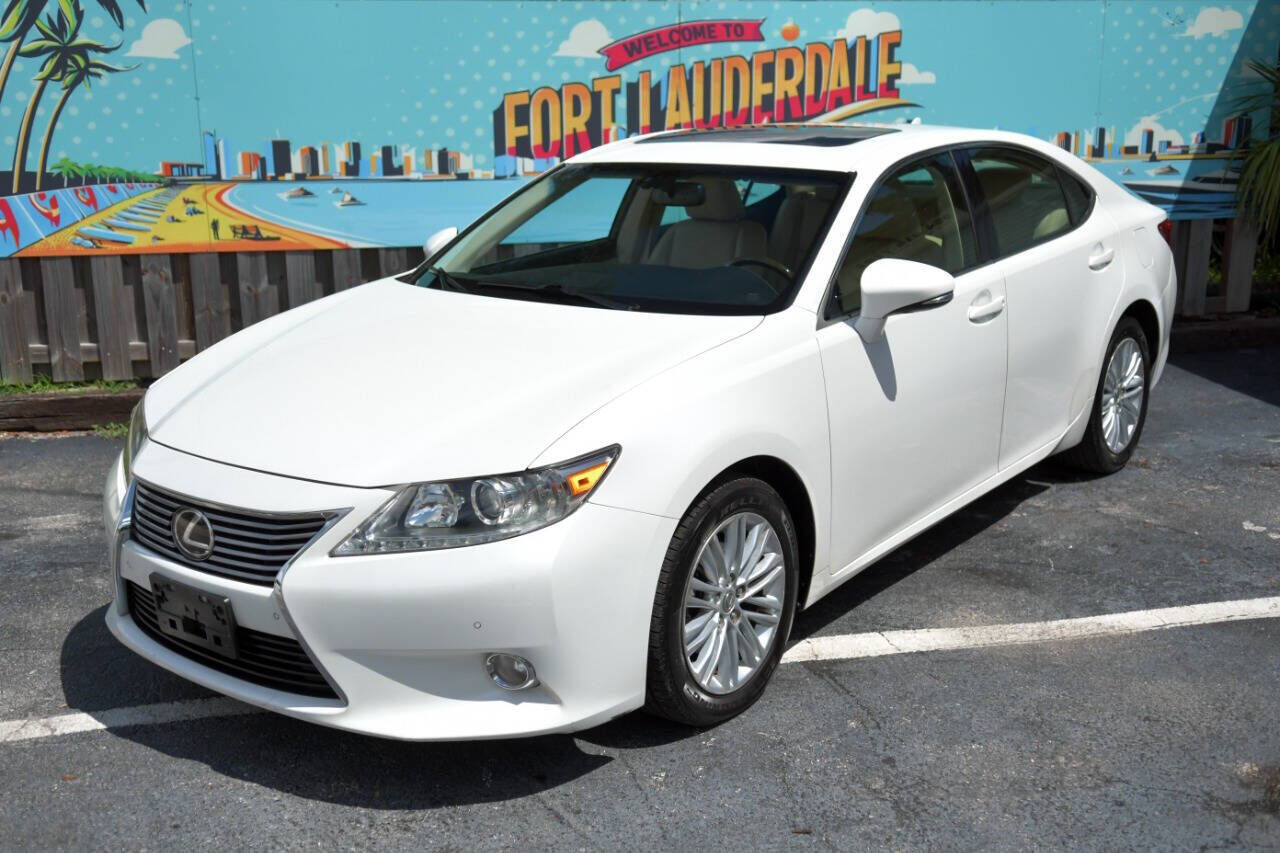 2013 LEXUS ES