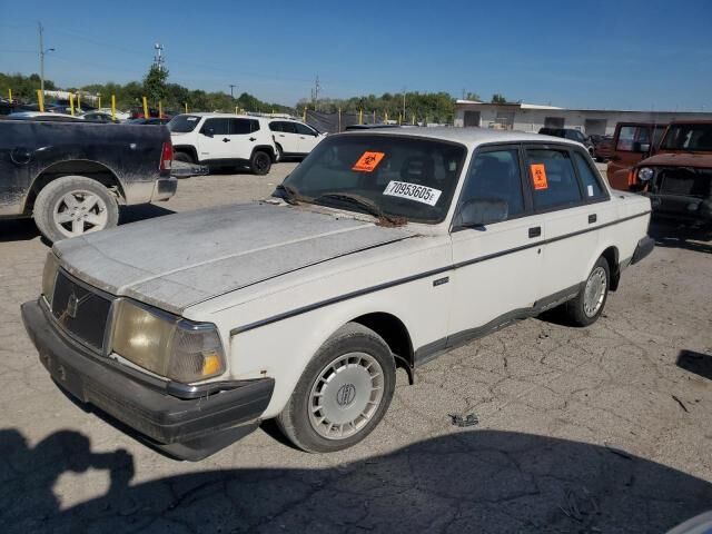 Volvo 240 Series