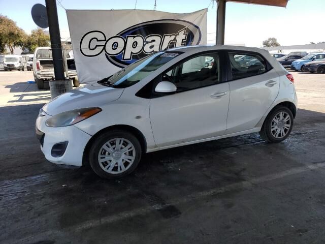 Mazda Mazda2