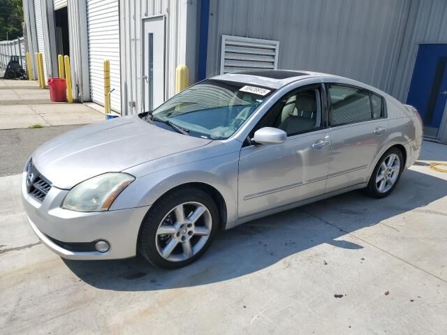 Nissan Maxima