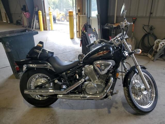 Honda VT600C (SHADOW VLX)