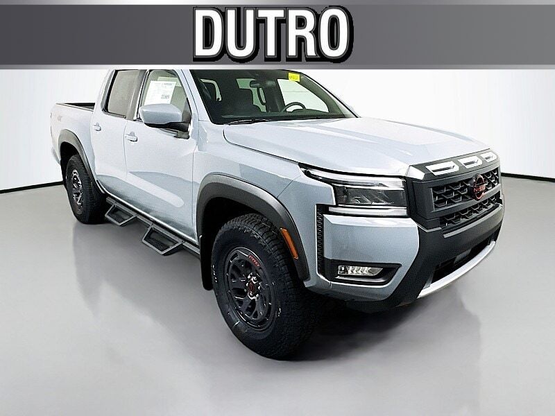 2025 NISSAN Frontier