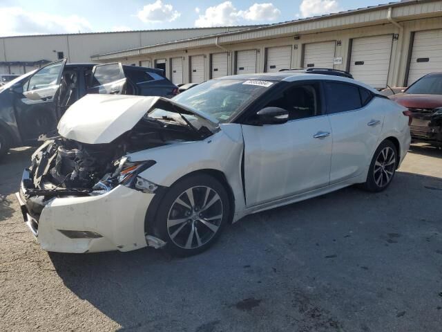 Nissan Maxima