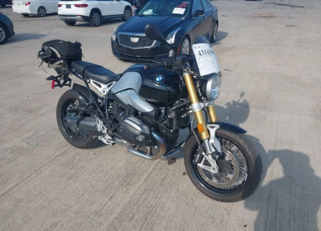 BMW R nineT