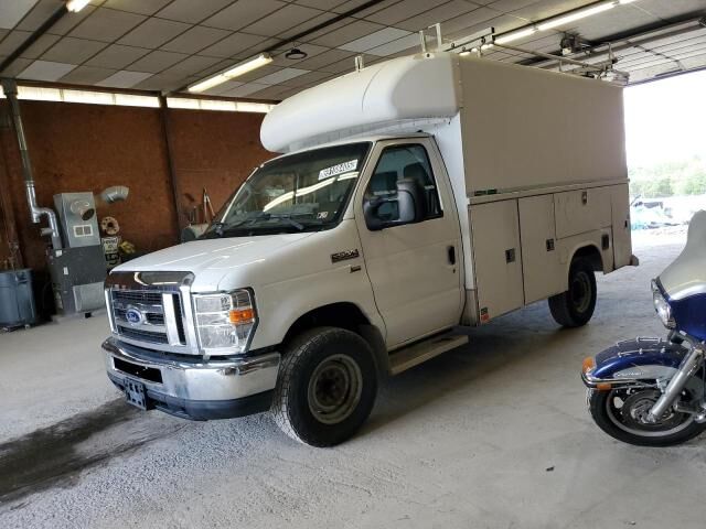 Ford E-350