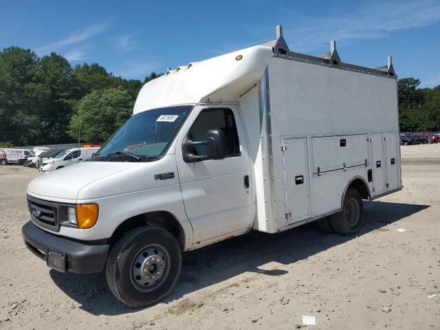Ford E-350