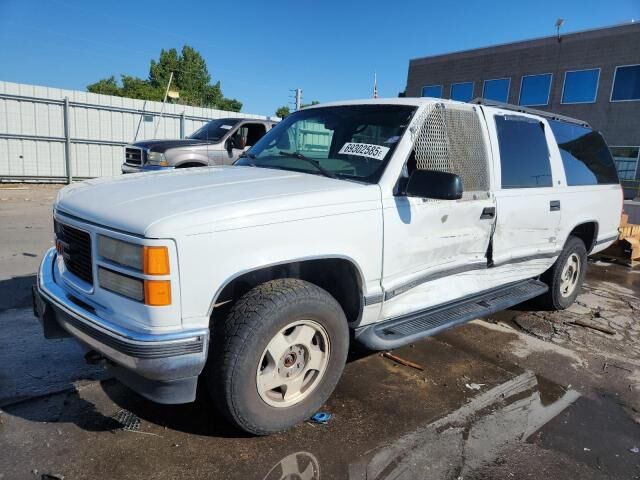 GMC Suburban