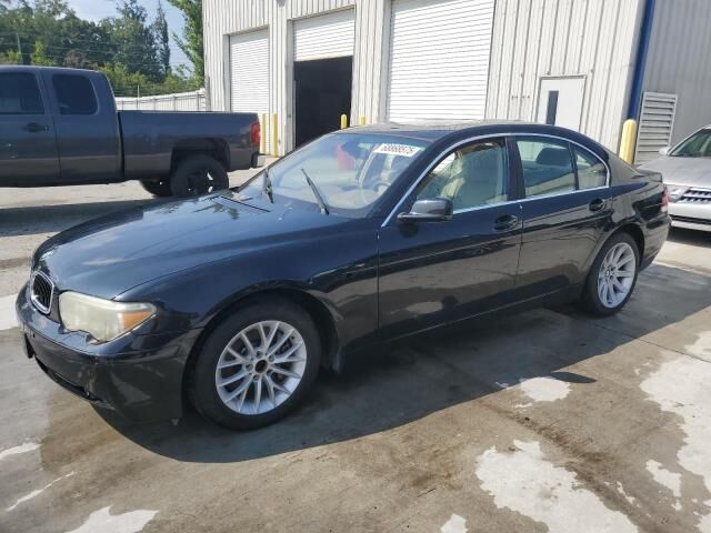 BMW 745i