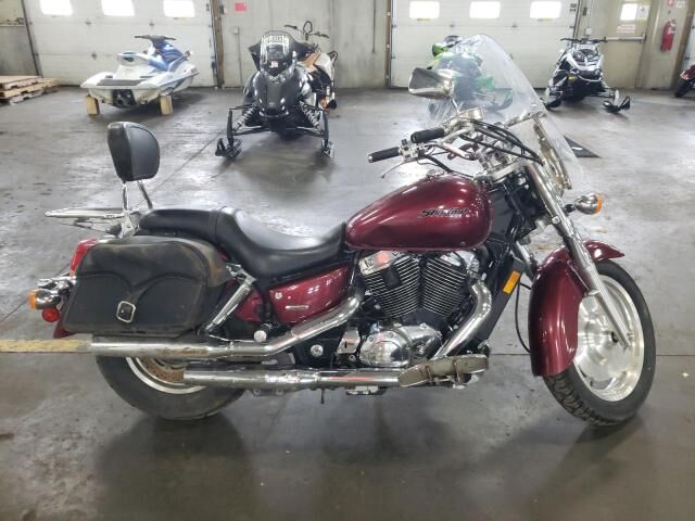 Honda VT1100C2 (SHADOW SABRE)