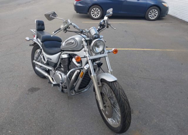 Suzuki VS800GLK