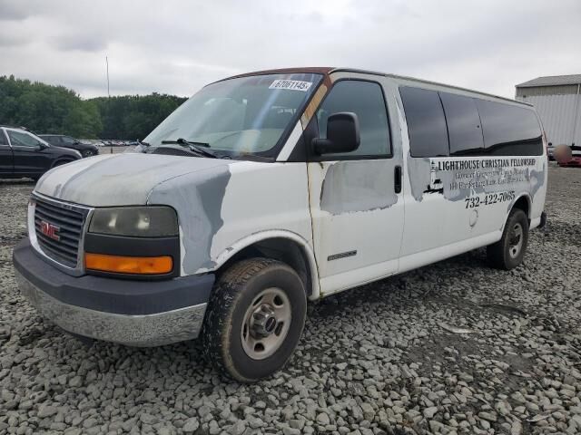 GMC Savana