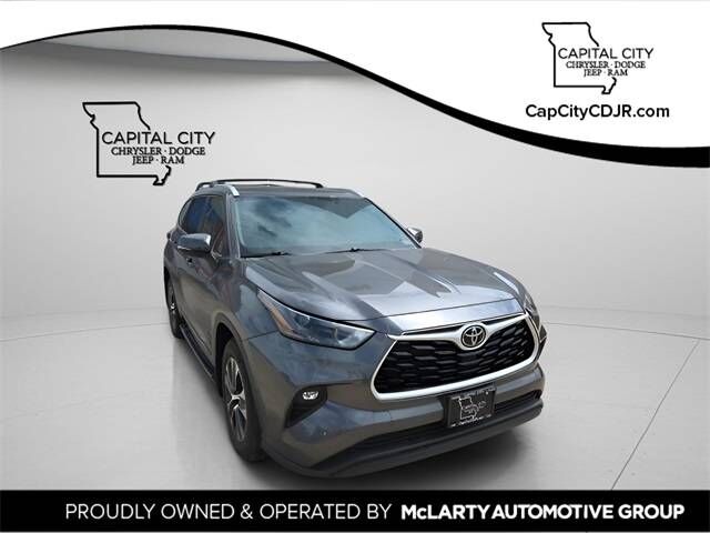 2022 TOYOTA Highlander