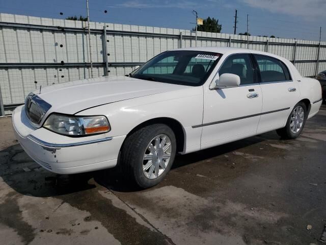 Lincoln Town Car