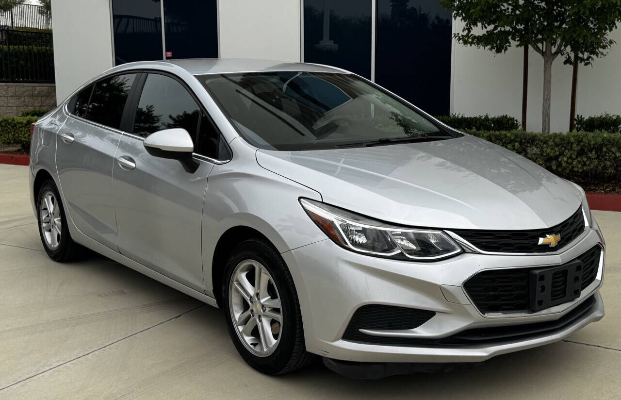 2018 CHEVROLET Cruze