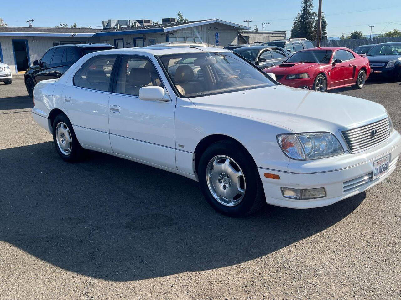 Lexus LS