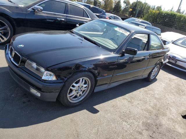 BMW 325iS