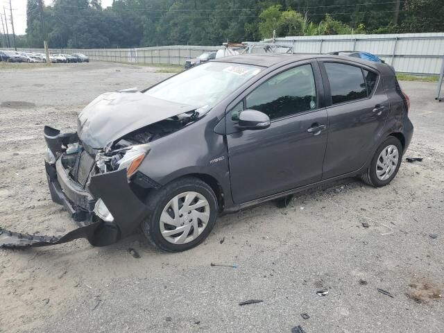 Toyota Prius C
