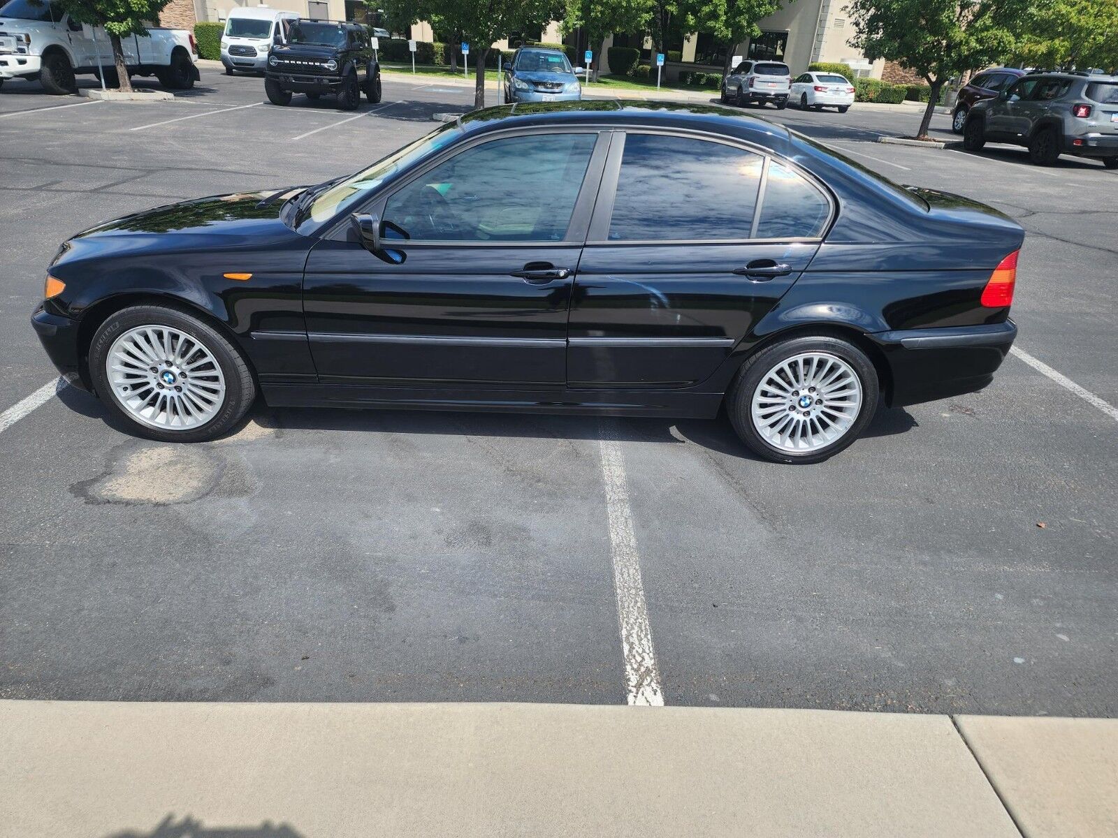 BMW 325xi